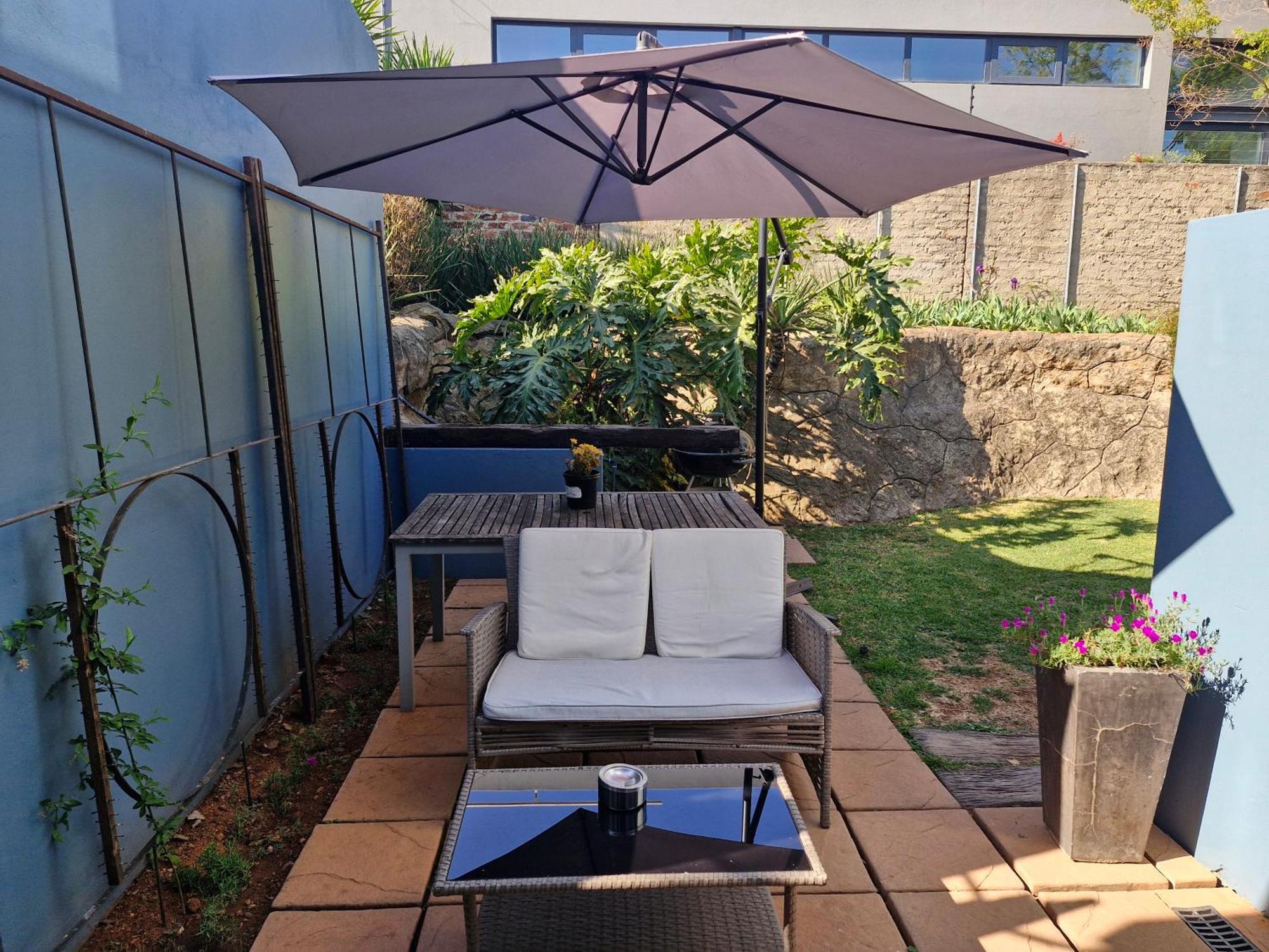 Guest house On Buckingham 3*